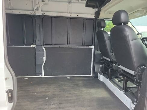 Used 2023 RAM ProMaster 2500 FWD image 6