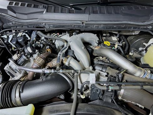 Used 2021 Ford F250 Lariat image 26