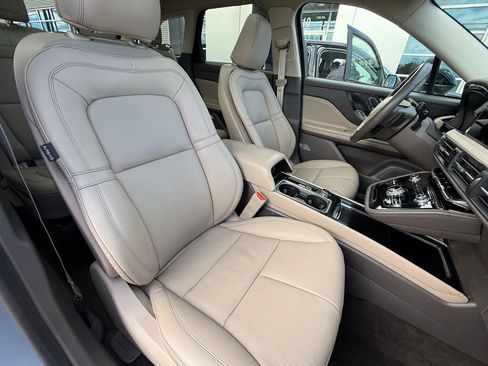 Used 2022 Lincoln Corsair Reserve w/ Equipment Group 201A image 11