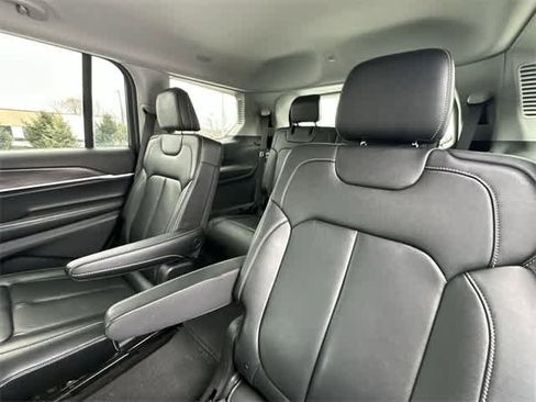 Used 2021 Jeep Grand Cherokee L Limited w/ Trailer Tow Group (B) image 17