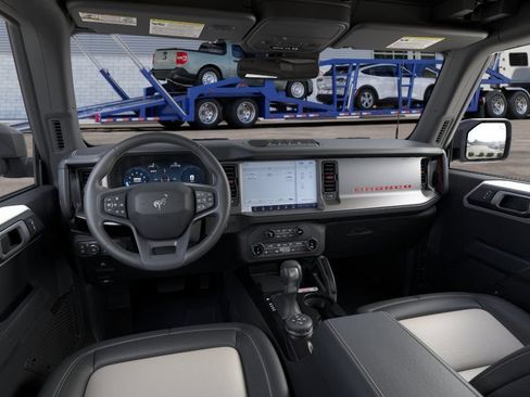 New 2026 Ford Bronco Outer Banks w/ Sasquatch Package AWD/4WD image 9