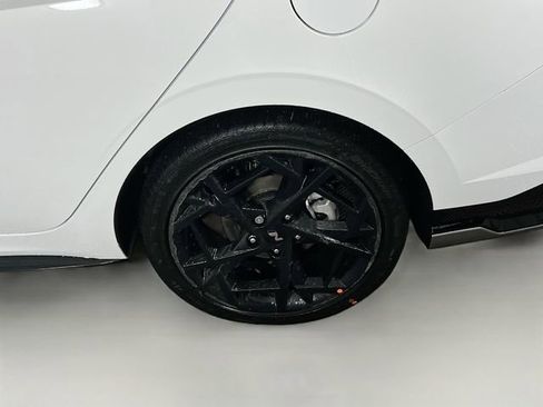 New 2025 Hyundai Elantra N Line image 27
