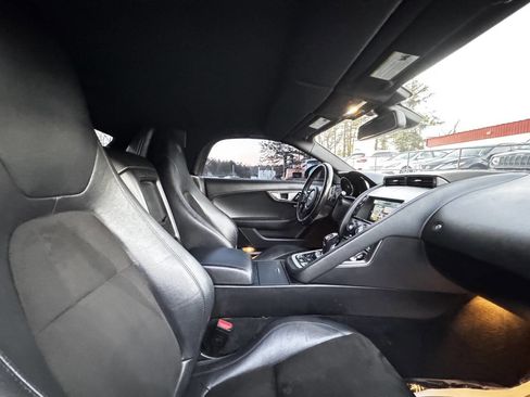 Used 2017 Jaguar F-TYPE Convertible image 12