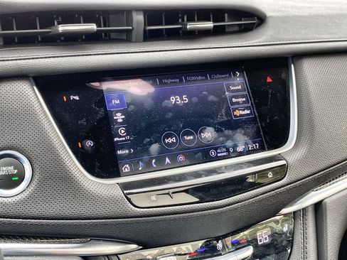 Certified 2025 Cadillac XT5 Sportv image 13