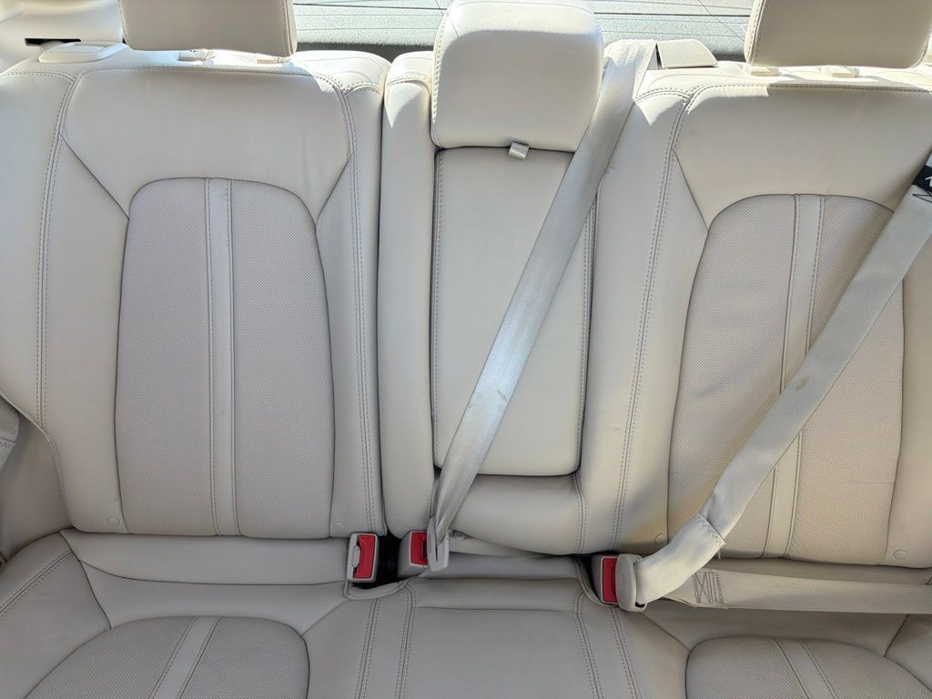 Used 2018 Lincoln MKZ Reserve w/ Magnetic Appearance Package FWD image 22
