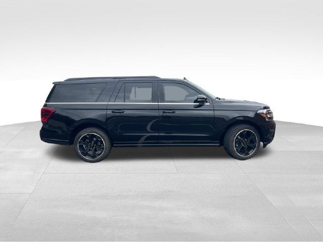 Used 2022 Ford Expedition Max Limited AWD/4WD image 10