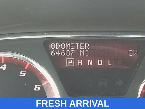 Used 2016 GMC Acadia SLT w/ Open Road Package FWD image 25