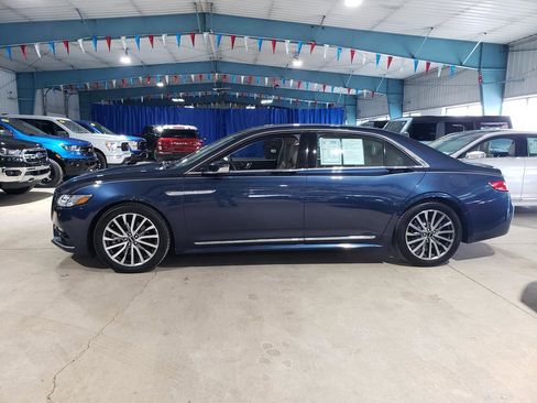 Used 2017 Lincoln Continental Select w/ Climate Package image 7