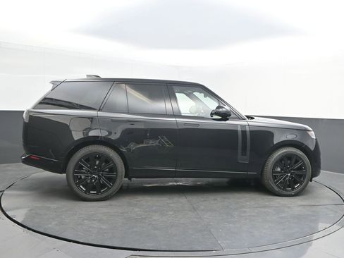 New 2026 Land Rover Range Rover SE image 8