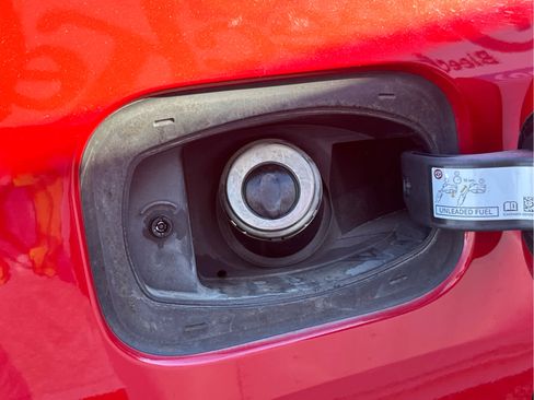 Used 2024 Jeep Compass Latitude image 17