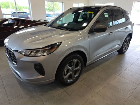 Used 2024 Ford Escape ST-Line w/ Tech Pack #1 AWD/4WD image 1