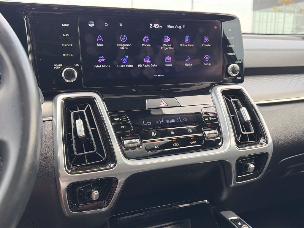 Used 2023 Kia Sorento SX AWD/4WD image 24
