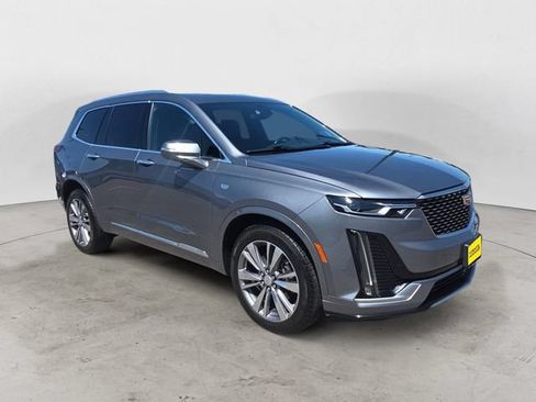 Used 2020 Cadillac XT6 Premium Luxury AWD/4WD image 7