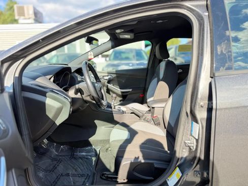 Used 2018 Ford Focus ST FWD image 10