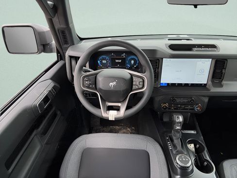 New 2026 Ford Bronco 2-Door AWD/4WD image 7
