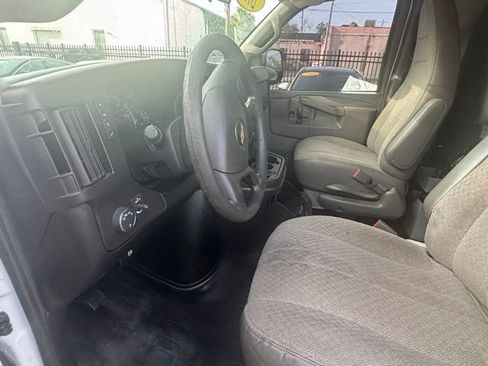 Used 2021 Chevrolet Express 2500 RWD image 22