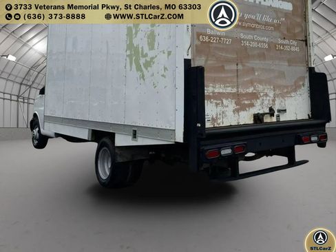 Used 2013 Chevrolet Express 3500 Extended image 5