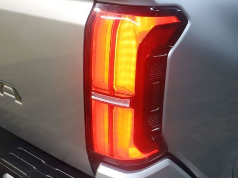 Used 2024 Toyota Tacoma Limited w/ Limited Package (LT) image 22