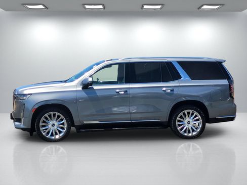 Certified 2022 Cadillac Escalade Premium Luxury w/ Performance Package AWD/4WD image 7