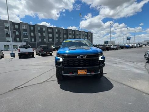 Used 2024 Chevrolet Silverado 1500 ZR2 w/ Technology Package AWD/4WD image 3
