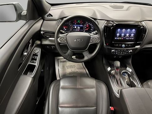 Used 2023 Chevrolet Traverse RS image 13