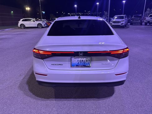 Used 2025 Honda Accord SE image 6