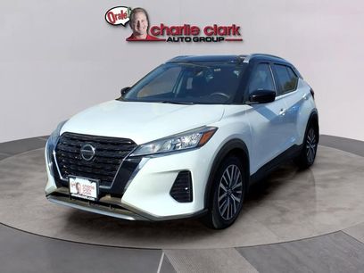 Certified 2021 Nissan Kicks SV