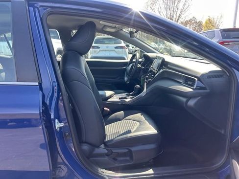 Used 2024 Toyota Camry SE image 15