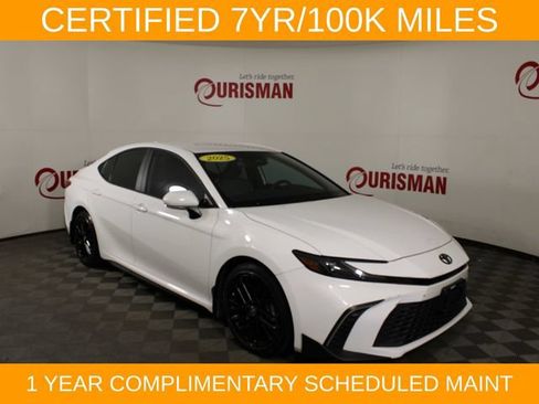 Used 2025 Toyota Camry SE w/ Convenience Package FWD image 10