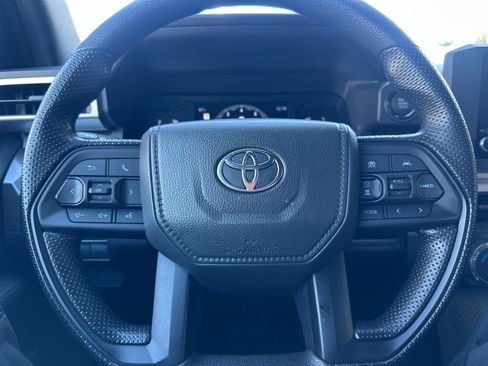 Used 2025 Toyota Tacoma SR5 image 21