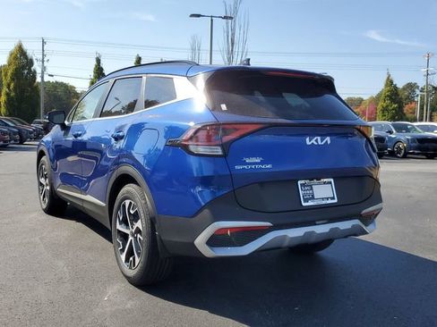Certified 2025 Kia Sportage EX w/ Premium Package image 6