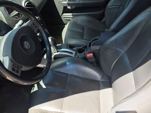 Used 2005 Pontiac Grand Prix GT w/ Leather Trim Package FWD image 37