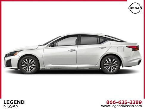 New 2026 Nissan Altima 2.5 SV FWD image 4
