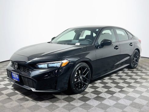 Used 2025 Honda Civic Sport image 3