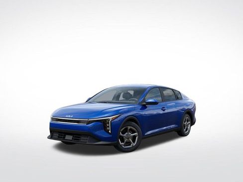 New 2026 Kia K4 LXS image 1
