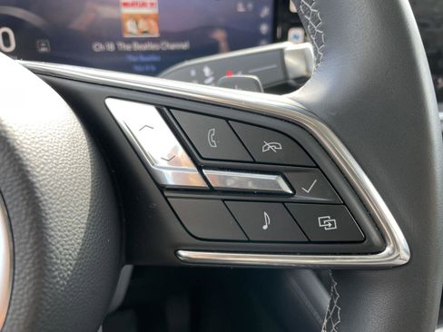 Used 2025 Buick Envision Preferred image 16