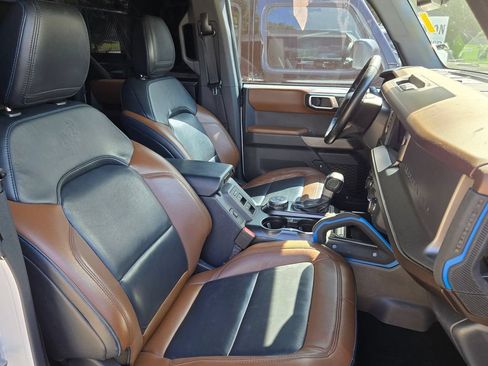 Used 2022 Ford Bronco Outer Banks AWD/4WD image 18
