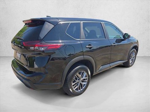 Used 2024 Nissan Rogue S AWD/4WD image 5