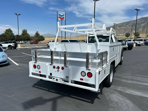 New 2025 Ford F550 4x4 Regular Cab Super Duty image 9