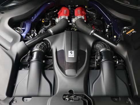 Certified 2025 Ferrari Roma Spider image 32