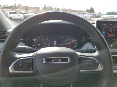 Used 2022 Jeep Compass Latitude w/ Convenience Group AWD/4WD image 9