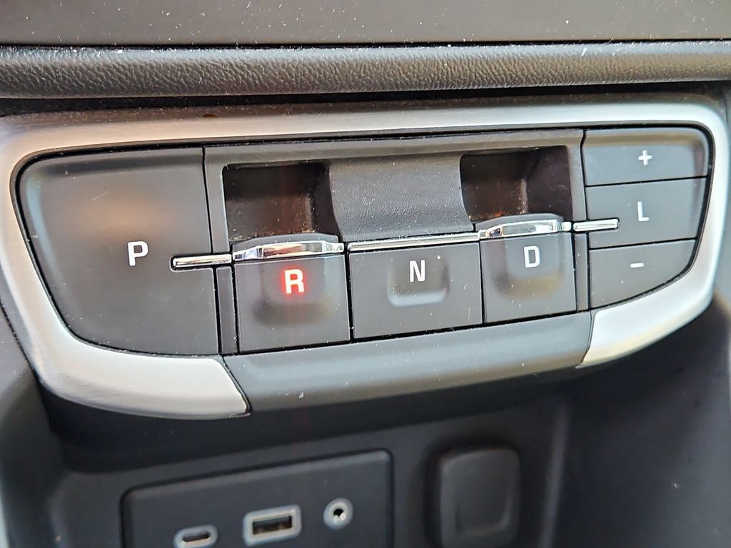 Used 2024 GMC Terrain SLE AWD/4WD image 33