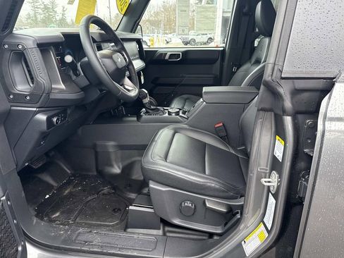 New 2025 Ford Bronco Badlands w/ Sasquatch Package AWD/4WD image 40