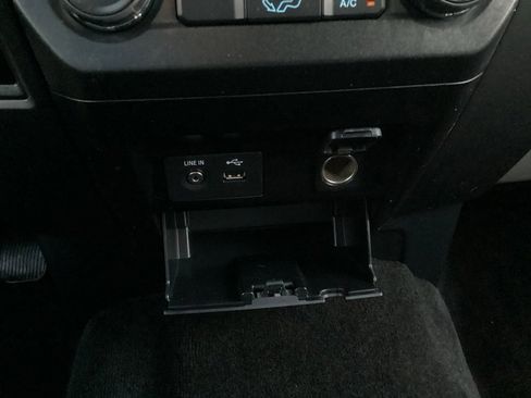 Used 2015 Ford F150 XLT image 50