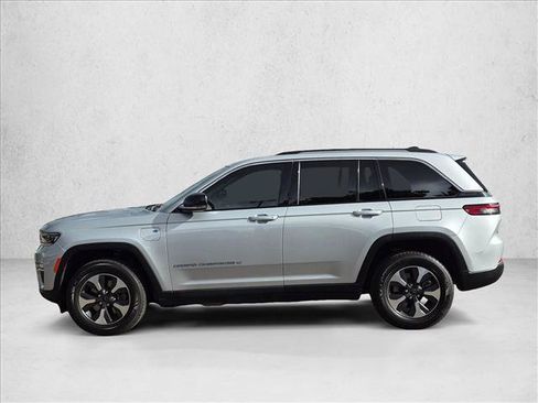 Used 2022 Jeep Grand Cherokee Limited 4xe AWD/4WD image 9