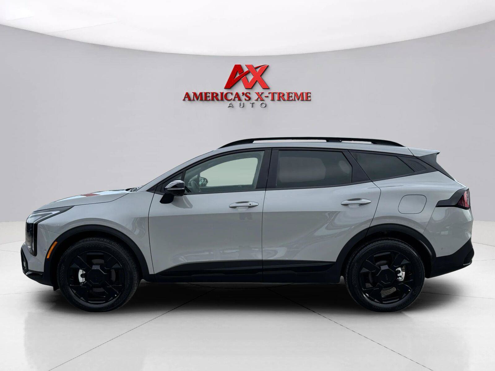 Used 2026 Kia Sportage X-Line w/ X-Line Technology Package AWD/4WD image 2