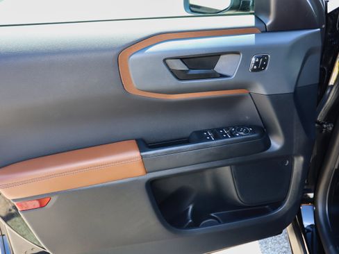 Used 2023 Ford Bronco Sport Outer Banks image 12