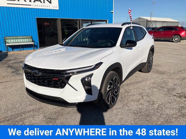 New 2026 Chevrolet Trax RS FWD image 2