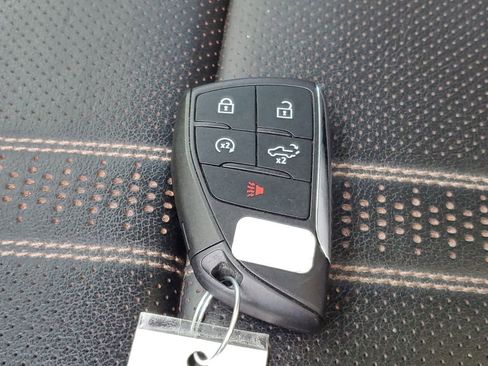 Used 2024 Chevrolet Silverado 1500 High Country image 36