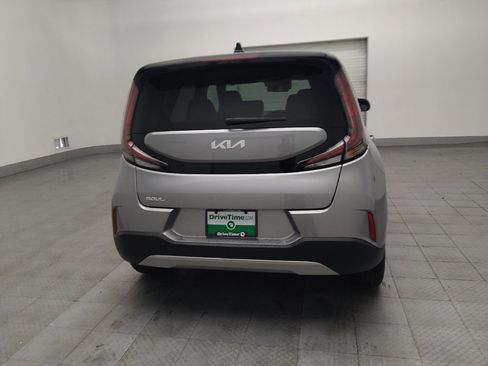 Used 2025 Kia Soul LX image 7
